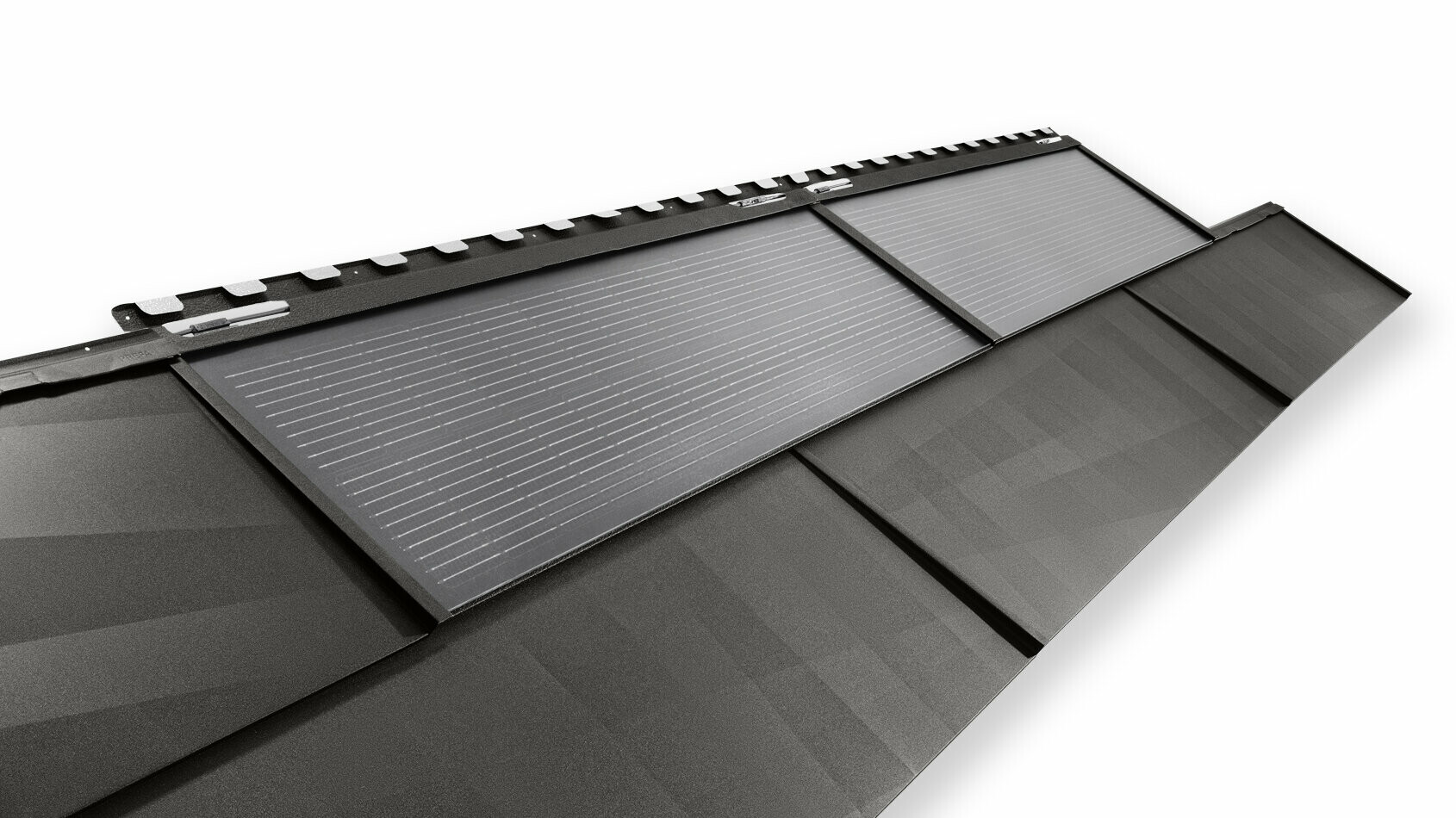 Velika solarna strešna plošča PREFA s strešnim panelom FX.12 v antracitni barvi